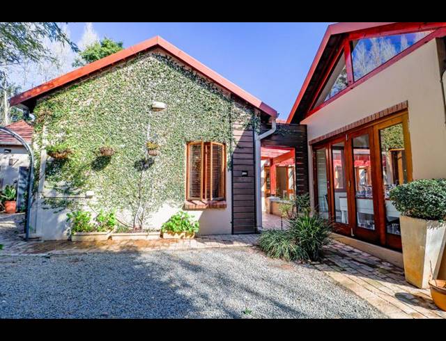 7 BEDROOM HOUSE FOR SALE IN MIDSTREAM ESTATE